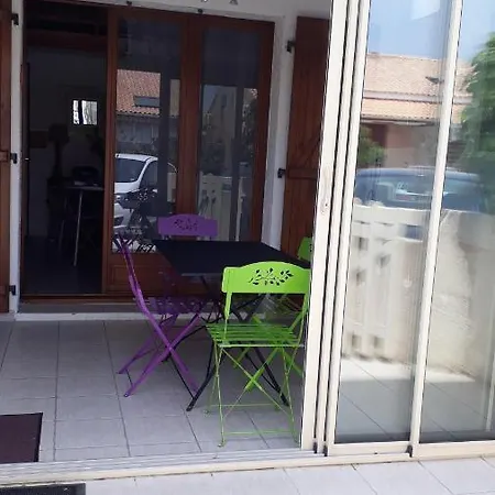 Maison De Hotell *